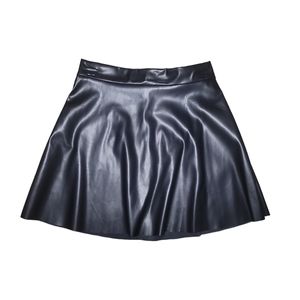 Women small leather skirt